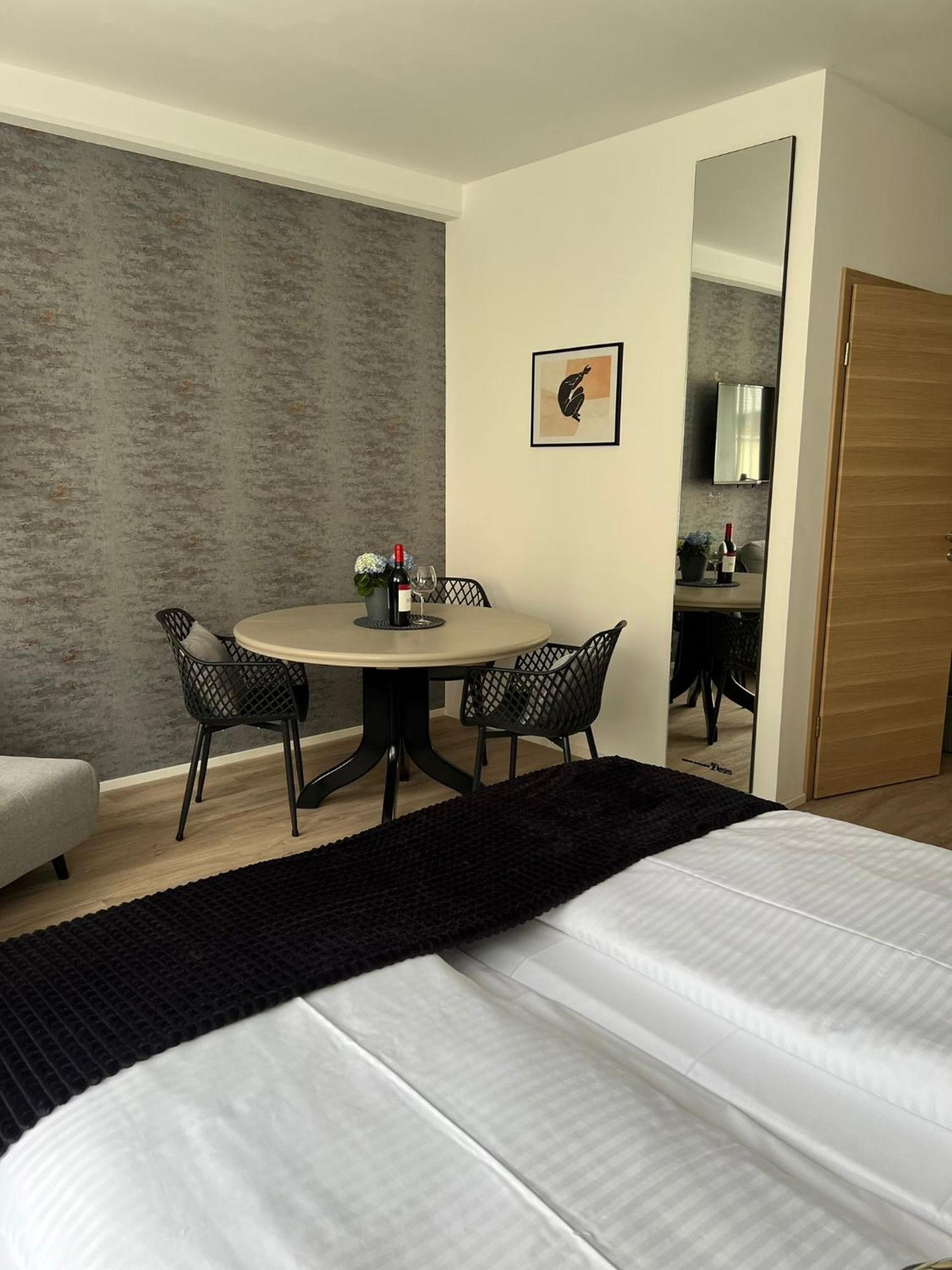 Alpha Rooms Backnang Eksteriør billede